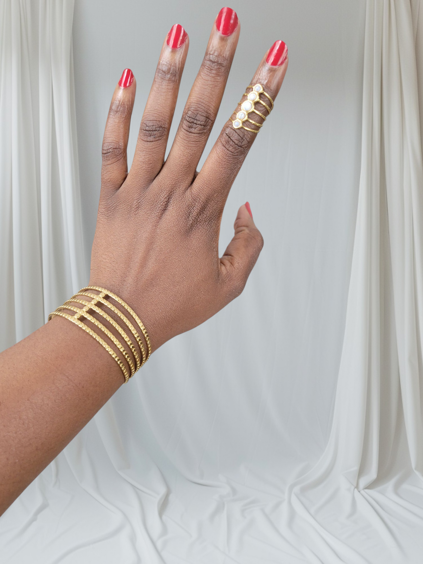 Glow essential set-18k Gold-plated steel.