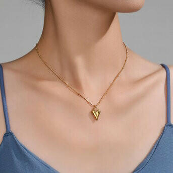 "Hearts" necklace,18k gold plated steel..