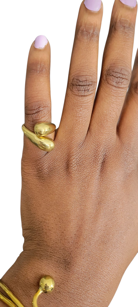 brass tear-drop ring-adjustable.