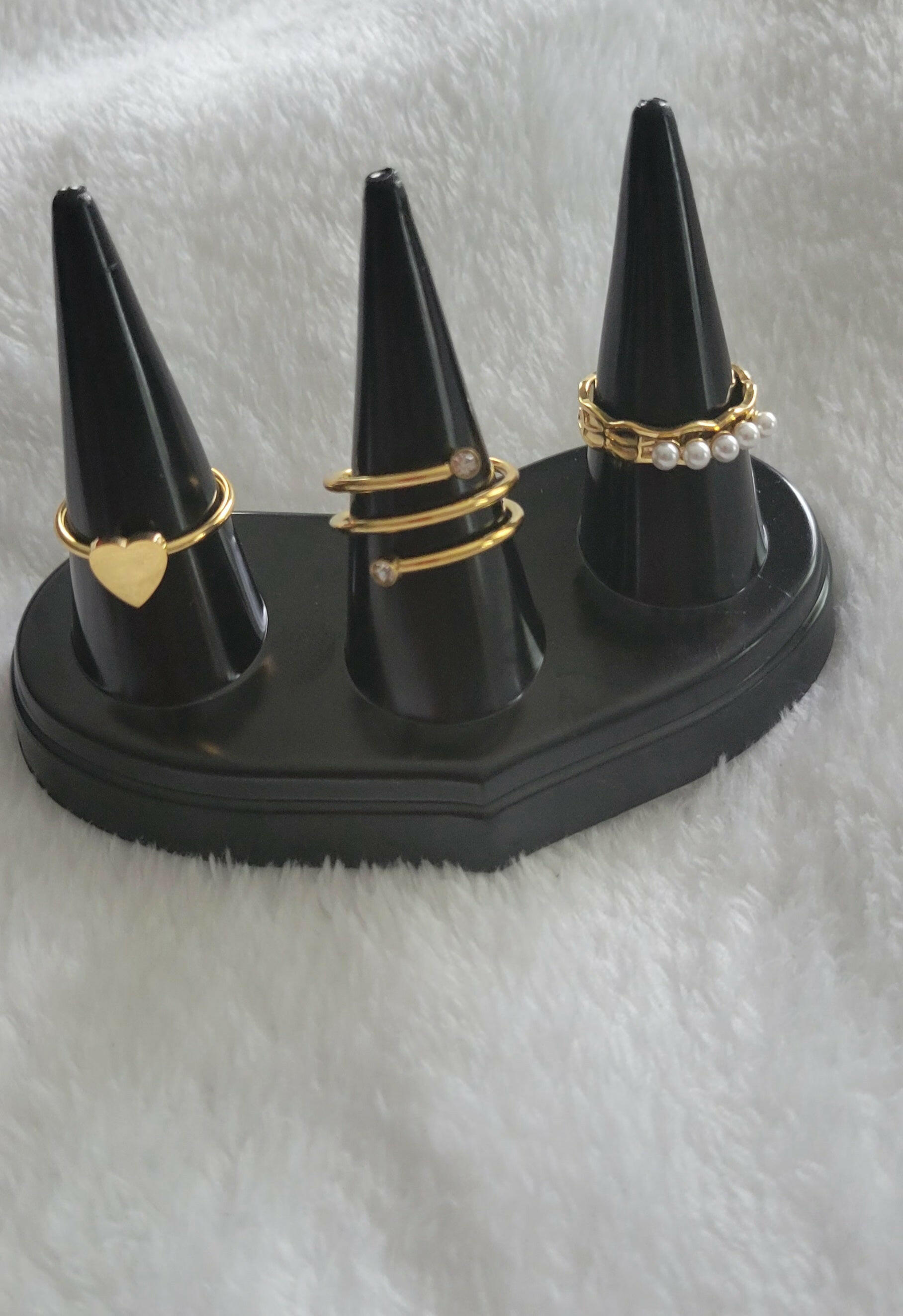 Finger ring,18k gold plated.