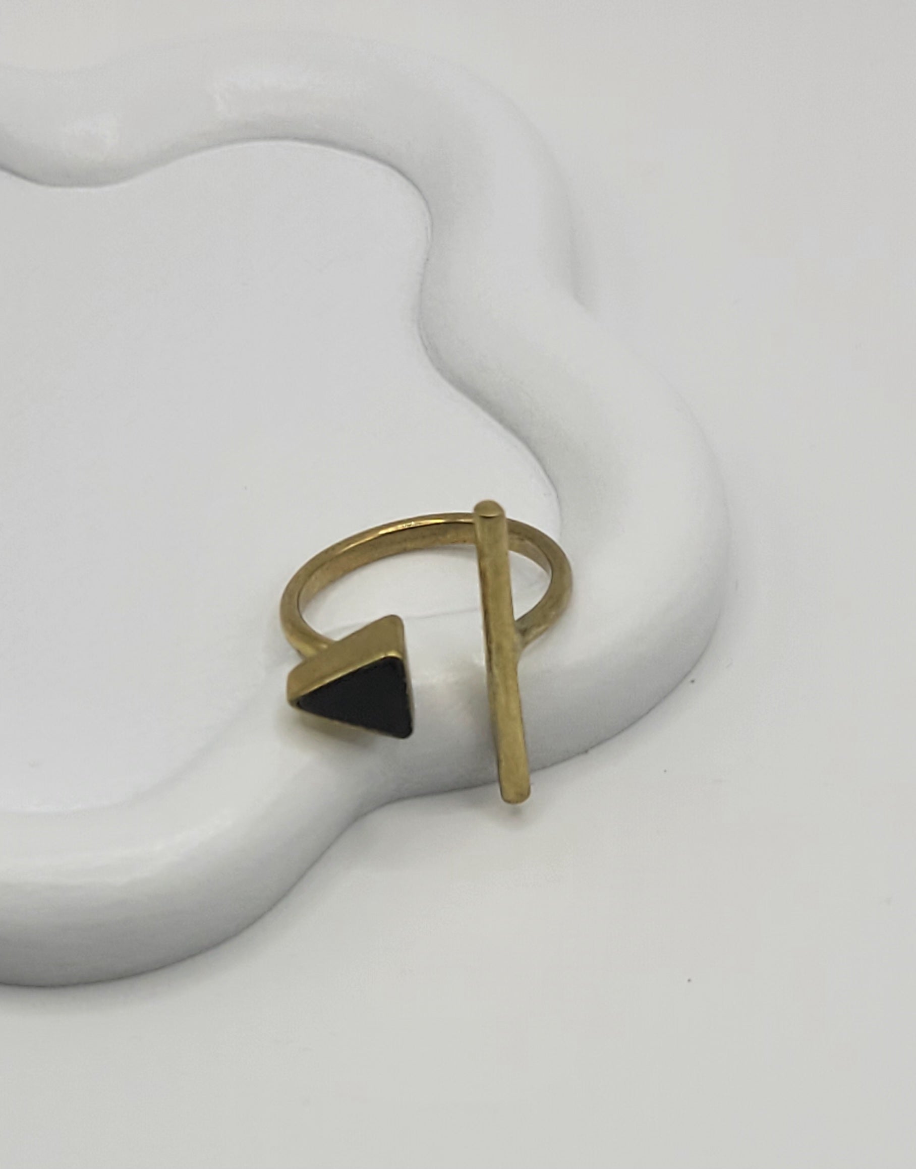 Brass ring with detail-adjustable.