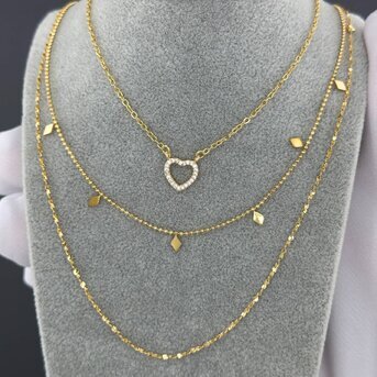 Necklace 18k Gold-plated steel.